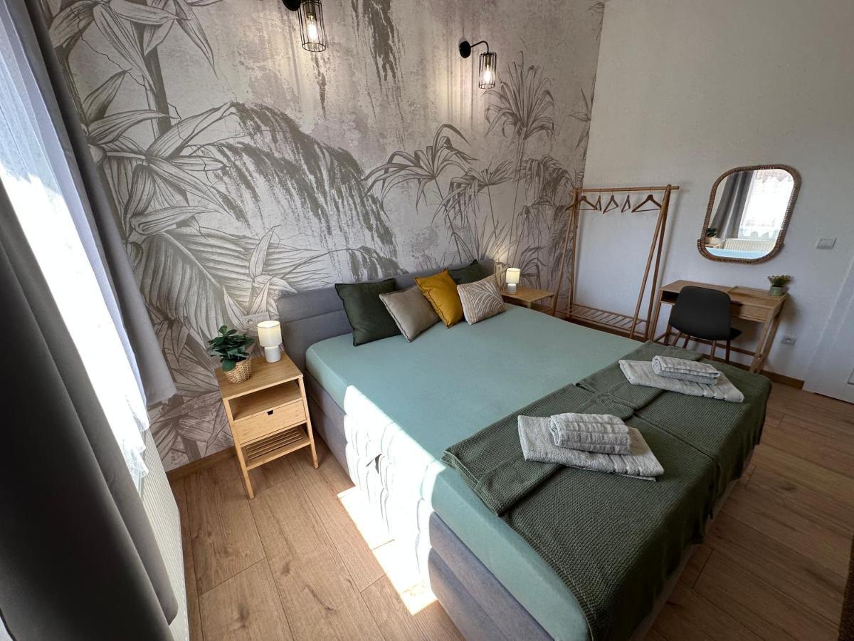 Green Apartment - City Centre - Main Square Liptovský Mikuláš Eksteriør bilde