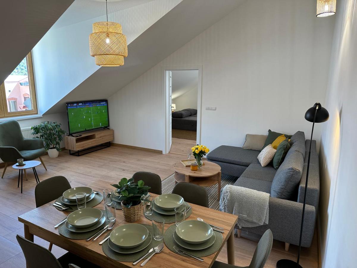 Green Apartment - City Centre - Main Square Liptovský Mikuláš Eksteriør bilde