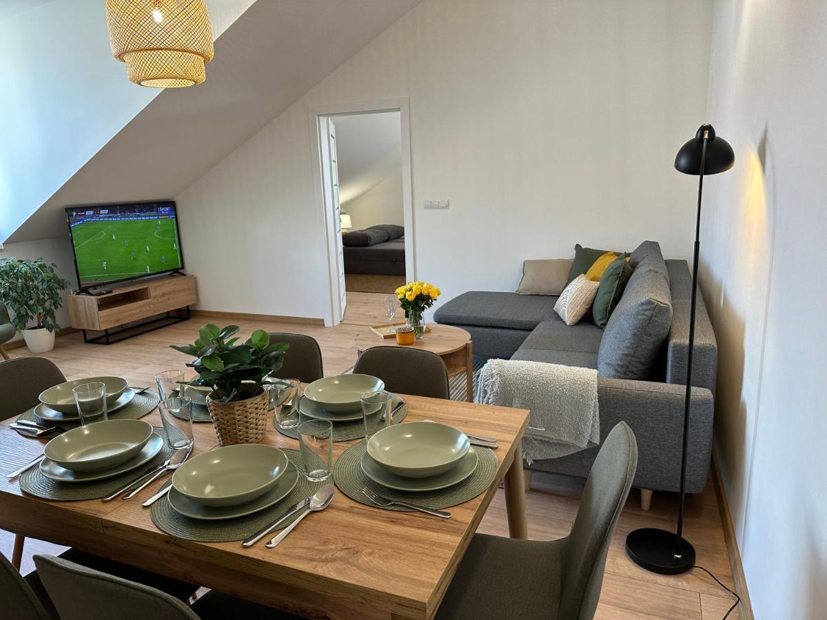 Green Apartment - City Centre - Main Square Liptovský Mikuláš Eksteriør bilde